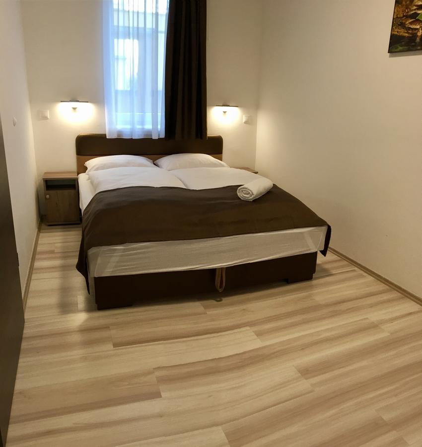 M&F Apartman Егерсалок Екстер'єр фото