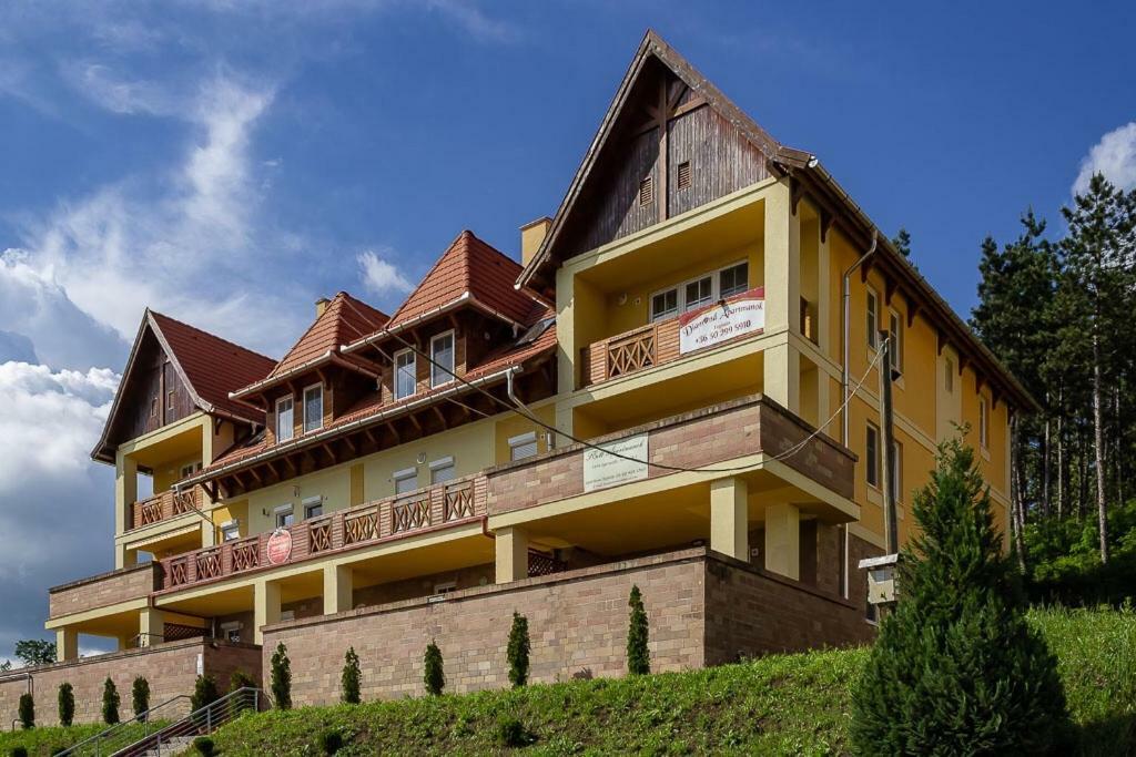 M&F Apartman Егерсалок Екстер'єр фото